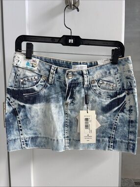 Dolce & Gabbana Blue Tie-Dye Denim Mini Skirt with Contrast Stitching